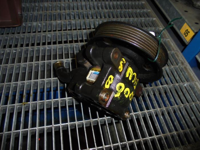 Gebruikte Servopomp Ford Focus 1 1.6 16V Prijs op aanvraag aangeboden door N Kossen Autorecycling BV