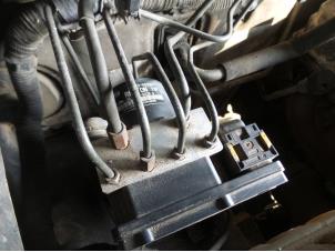 Gebruikte ABS Pomp Ssang Yong Rexton 2.7 Xdi RX/RJ 270 16V Prijs op aanvraag aangeboden door N Kossen Autorecycling BV