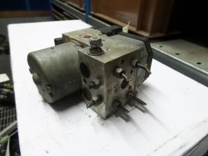 Gebruikte ABS Pomp Opel Astra G (F08/48) 2.0 16V Prijs op aanvraag aangeboden door N Kossen Autorecycling BV