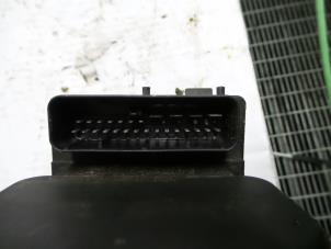 ABS Computer van een Audi A4 Avant (B5) 1.9 TDI 1997