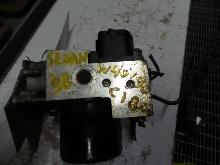 ABS Computer van een Mercedes-Benz C (W202) 1.8 C-180 16V 1998