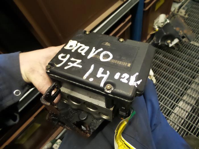 Gebruikte ABS Computer Fiat Bravo Prijs op aanvraag aangeboden door N Kossen Autorecycling BV