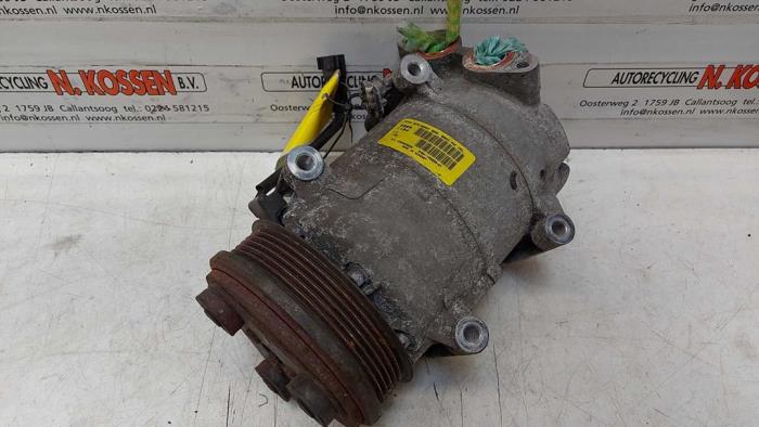 Gebruikte Aircopomp Ford Focus 2 Wagon 1.6 TDCi 16V 110 Prijs op aanvraag aangeboden door N Kossen Autorecycling BV