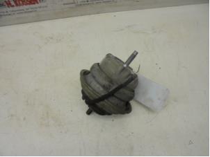 Gebruikte Motorrubber Jaguar XF Prijs op aanvraag aangeboden door N Kossen Autorecycling BV