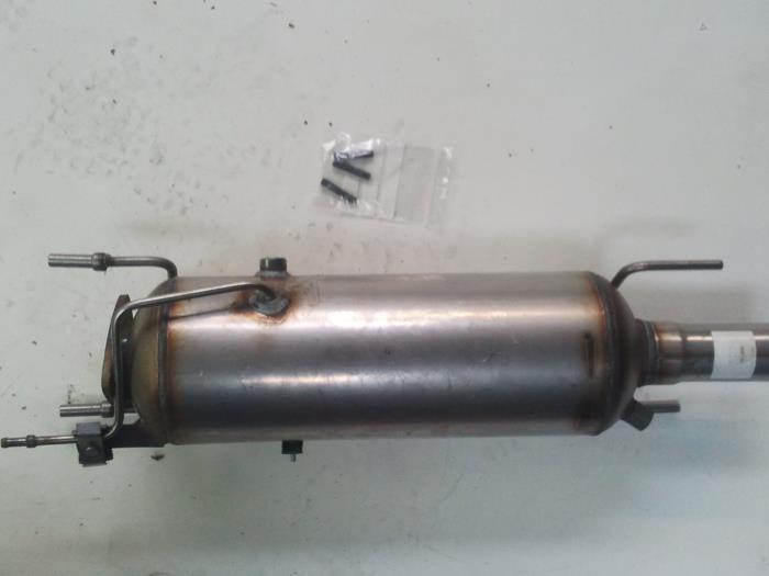 Nieuwe Roetfilter Opel Vectra Prijs op aanvraag aangeboden door N Kossen Autorecycling BV