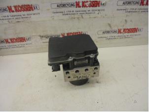 Gebruikte ABS Pomp Smart Fortwo Coupé (451.3) Electric Drive Prijs op aanvraag aangeboden door N Kossen Autorecycling BV