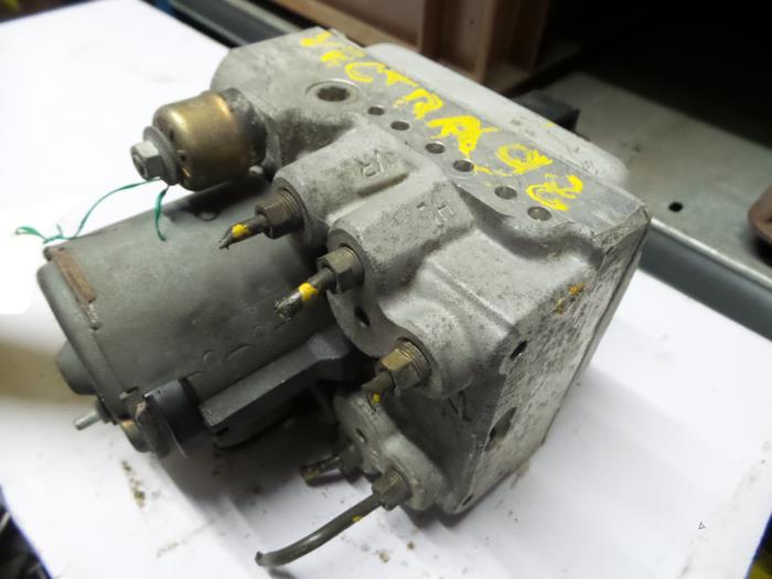 Gebruikte ABS Computer Opel Vectra B (36) 2.5 V6 24V Prijs op aanvraag aangeboden door N Kossen Autorecycling BV