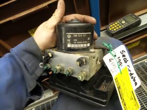 Gebruikte ABS Computer Seat Cordoba Facelift (6C2/6K2) 1.9 SDi Stella Prijs op aanvraag aangeboden door N Kossen Autorecycling BV