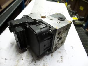 Gebruikte ABS Pomp Mitsubishi Space Star (DG) 1.9 DI-D Prijs op aanvraag aangeboden door N Kossen Autorecycling BV