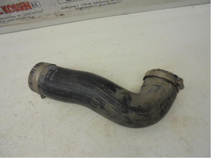 Gebruikte Intercooler Slang Volkswagen Caddy Prijs op aanvraag aangeboden door N Kossen Autorecycling BV