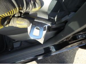 Gebruikte Veiligheidsgordel links-voor Suzuki Alto (RF410) 1.1 16V Prijs op aanvraag aangeboden door N Kossen Autorecycling BV