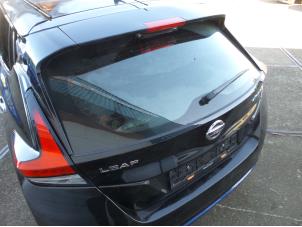 Gebruikte Spoiler achterklep Nissan Leaf (ZE0) Prijs op aanvraag aangeboden door N Kossen Autorecycling BV