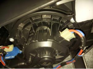 Gebruikte Kachel Ventilatiemotor Kia Picanto (TA) 1.0 12V Prijs op aanvraag aangeboden door N Kossen Autorecycling BV