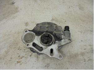 Gebruikte Oliepomp Volkswagen Caddy Prijs op aanvraag aangeboden door N Kossen Autorecycling BV