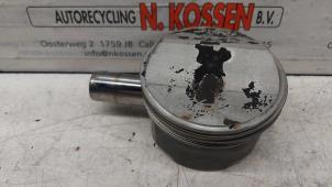 Gebruikte Zuiger Chrysler PT Cruiser 2.4 16V GT Turbo Prijs op aanvraag aangeboden door N Kossen Autorecycling BV