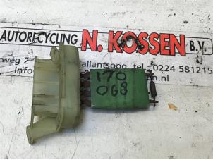 Gebruikte Kachel Weerstand Renault Master II (JD) 2.8 dTi T28 Prijs op aanvraag aangeboden door N Kossen Autorecycling BV