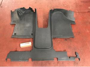 Gebruikte Matten Set Mercedes Vito (447.6) 2.2 114 CDI 16V Prijs op aanvraag aangeboden door N Kossen Autorecycling BV