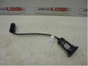 Gebruikte AUX/USB aansluiting Peugeot Boxer (U9) 2.0 BlueHDi 110 Prijs op aanvraag aangeboden door N Kossen Autorecycling BV