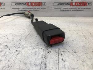 Gebruikte Veiligheidsgordel Insteek links-voor Jeep Wrangler Unlimited (JK) 2.8 CRD 4x4 Prijs op aanvraag aangeboden door N Kossen Autorecycling BV