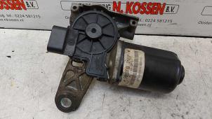 Gebruikte Ruitenwissermotor voor Dodge Ram 3500 Standard Cab (DR/DH/D1/DC/DM) 5.7 V8 Hemi 1500 4x4 Prijs op aanvraag aangeboden door N Kossen Autorecycling BV