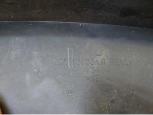 Gebruikte Lip voorbumper Chrysler Voyager Prijs op aanvraag aangeboden door N Kossen Autorecycling BV