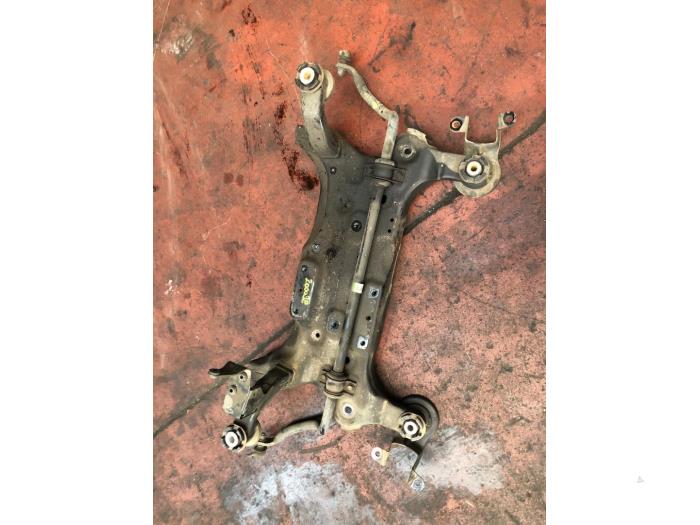 Gebruikte Subframe Chrysler Voyager Prijs op aanvraag aangeboden door N Kossen Autorecycling BV