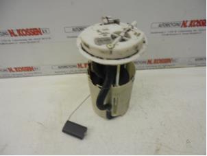 Gebruikte Benzinepomp Renault Laguna II Grandtour (KG) 1.8 16V Prijs op aanvraag aangeboden door N Kossen Autorecycling BV