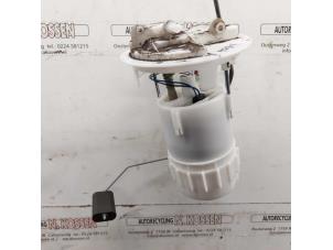 Gebruikte Benzinepomp Peugeot 208 Prijs op aanvraag aangeboden door N Kossen Autorecycling BV