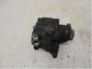 Gebruikte Waterpomp Volkswagen Transporter Prijs op aanvraag aangeboden door N Kossen Autorecycling BV