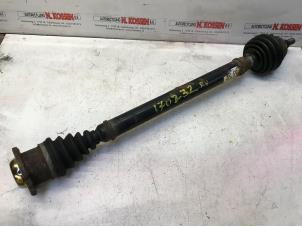 Gebruikte Steekas rechts-voor Volkswagen Golf IV (1J1) 2.0 Prijs op aanvraag aangeboden door N Kossen Autorecycling BV