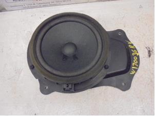 Gebruikte Speaker Ford Transit Prijs op aanvraag aangeboden door N Kossen Autorecycling BV