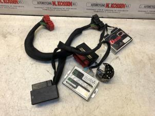 Gebruikte Tuningchip Landrover Discovery II 2.5 Td5 Prijs op aanvraag aangeboden door N Kossen Autorecycling BV