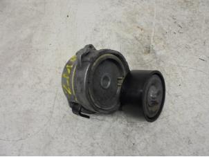 Gebruikte Spanrol Multiriem Peugeot 208 Prijs op aanvraag aangeboden door N Kossen Autorecycling BV