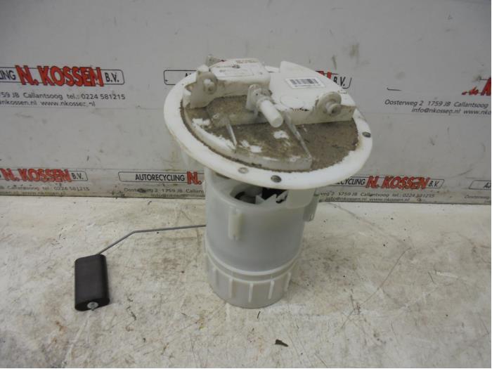 Gebruikte Benzinepomp Peugeot 208 I (CA/CC/CK/CL) 1.0 Vti 12V PureTech Prijs op aanvraag aangeboden door N Kossen Autorecycling BV