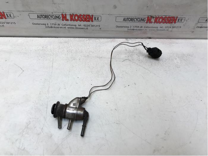 Injector adblue van een Volkswagen Crafter (SY) 2.0 TDI FWD 2018