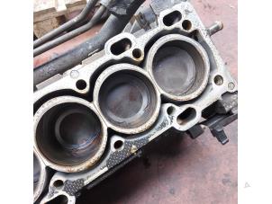 Gebruikte Zuiger Volvo XC90 Prijs op aanvraag aangeboden door N Kossen Autorecycling BV