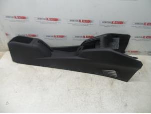 Gebruikte Middenconsoles Peugeot 208 Prijs op aanvraag aangeboden door N Kossen Autorecycling BV