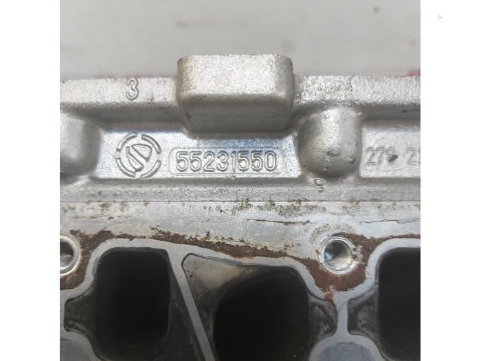 Cilinderkop van een Chevrolet Aveo 2012