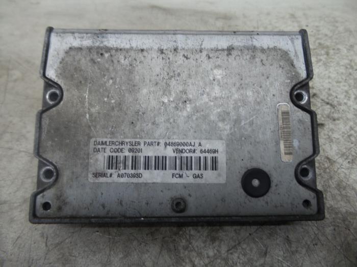 Gebruikte Module Bodycontrol Chrysler Voyager/Grand Voyager (RG/RS) 3.3 V6 Prijs op aanvraag aangeboden door N Kossen Autorecycling BV