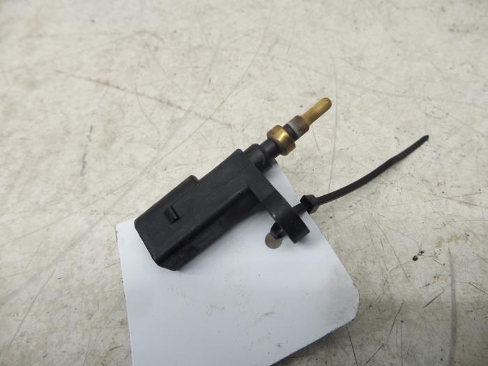 Gebruikte Temperatuursensor Motor Skoda Rapid Prijs op aanvraag aangeboden door N Kossen Autorecycling BV