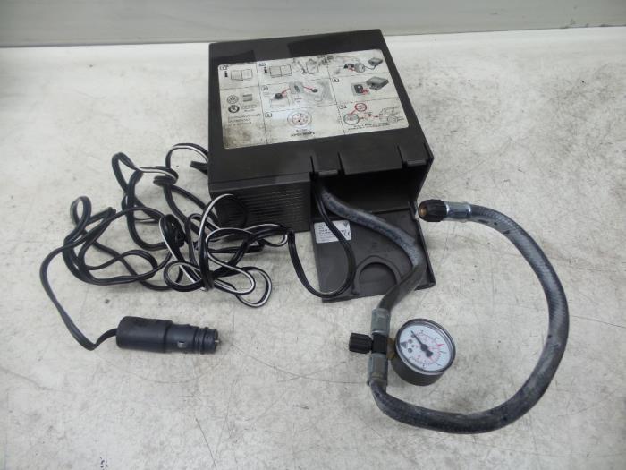 Compressor van een Audi Q7 (4LB) 4.2 TDI V8 32V 2007