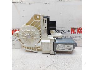 Gebruikte Motor electrisch raam Audi Q7 (4LB) 4.2 TDI V8 32V Prijs op aanvraag aangeboden door N Kossen Autorecycling BV