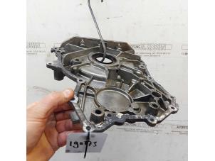 Gebruikte Distributiedeksel Mercedes ML-Klasse Prijs op aanvraag aangeboden door N Kossen Autorecycling BV