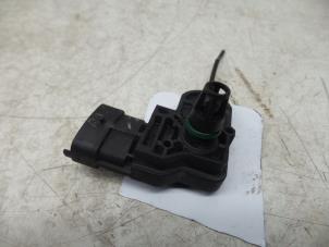 Gebruikte Map Sensor (inlaatspruitstuk) Renault Grand Scénic III (JZ) 1.4 16V TCe 130 Prijs op aanvraag aangeboden door N Kossen Autorecycling BV