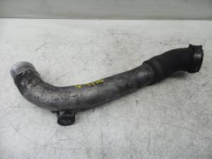 Gebruikte Intercooler Buis Audi Q7 (4LB) 4.2 TDI V8 32V Prijs op aanvraag aangeboden door N Kossen Autorecycling BV