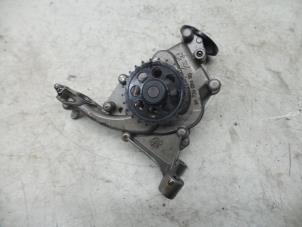 Gebruikte Oliepomp Peugeot 208 Prijs op aanvraag aangeboden door N Kossen Autorecycling BV