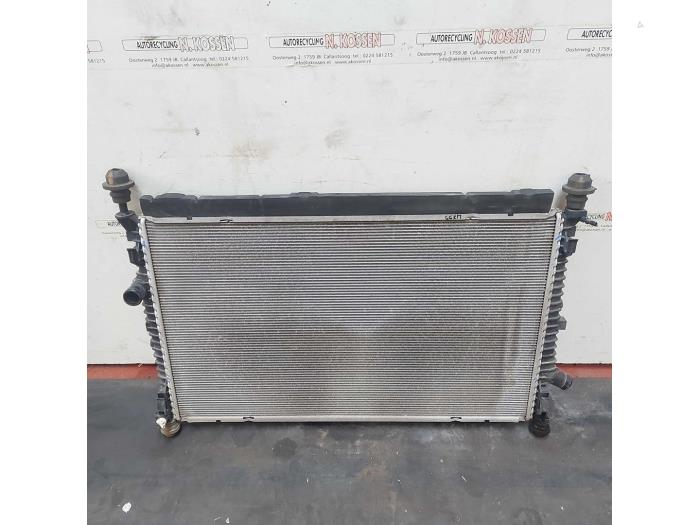 Gebruikte Radiateur Ford Transit Prijs op aanvraag aangeboden door N Kossen Autorecycling BV