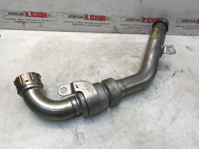 Gebruikte Intercooler Buis Nissan Navara Prijs op aanvraag aangeboden door N Kossen Autorecycling BV