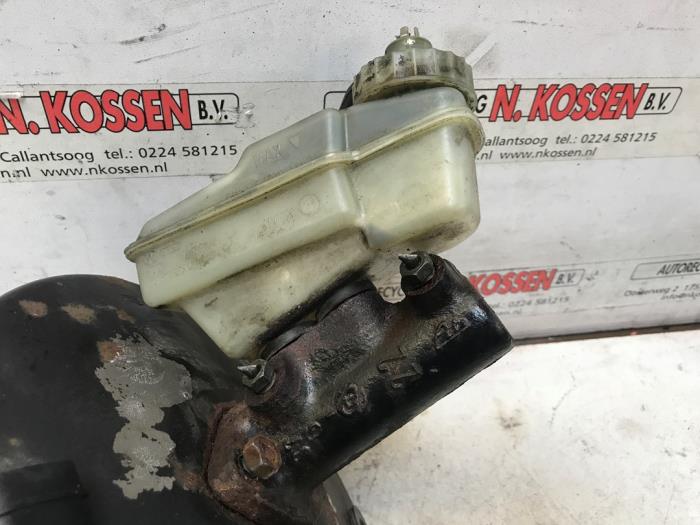 Gebruikte Hoofdremcilinder Volkswagen Transporter/Caravelle T4 1.9 TD Prijs op aanvraag aangeboden door N Kossen Autorecycling BV