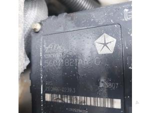 ABS Pomp van een Jeep Grand Cherokee (WG/WJ) 2.7 CRD 20V 2002